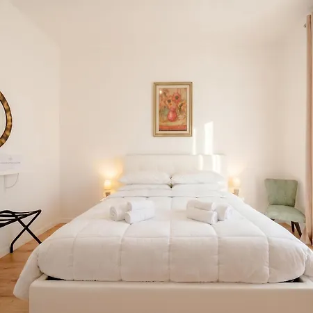 Aparthotel Bari Home 3*