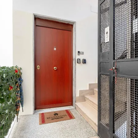 Bari Home Aparthotel