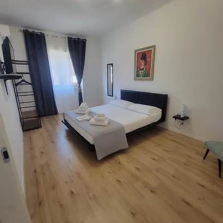 Bari Home Aparthotel 3*